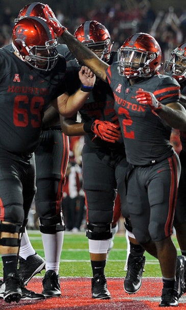 Cougars ruin No. 3 Louisville's playoff hopes with 36-10 win